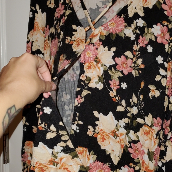 Long Sleeved top - Picture 3 of 7